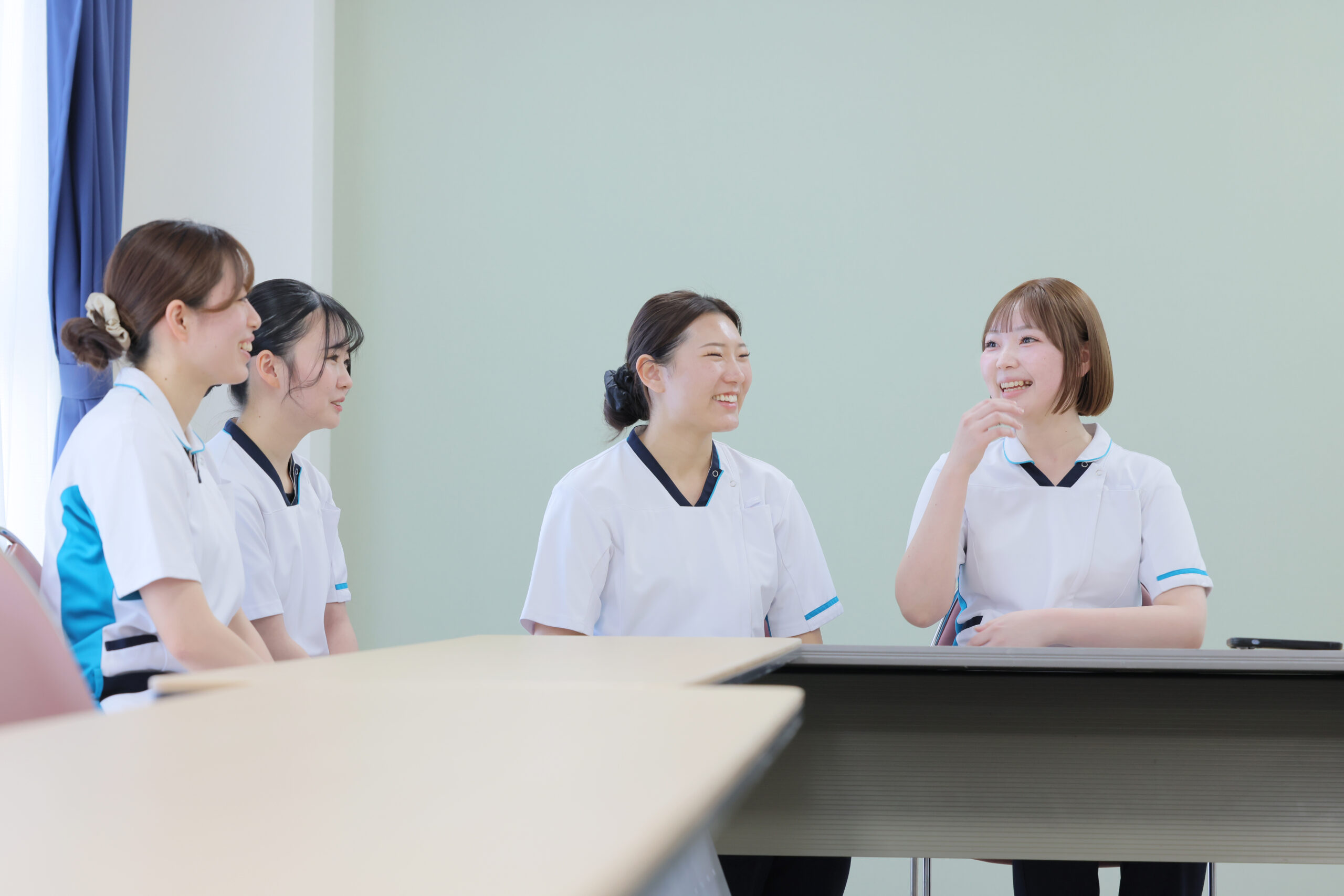 大阪府岸和田市にある三次救急病院・岸和田徳洲会病院の心臓血管外科病棟で働く新人看護師座談会