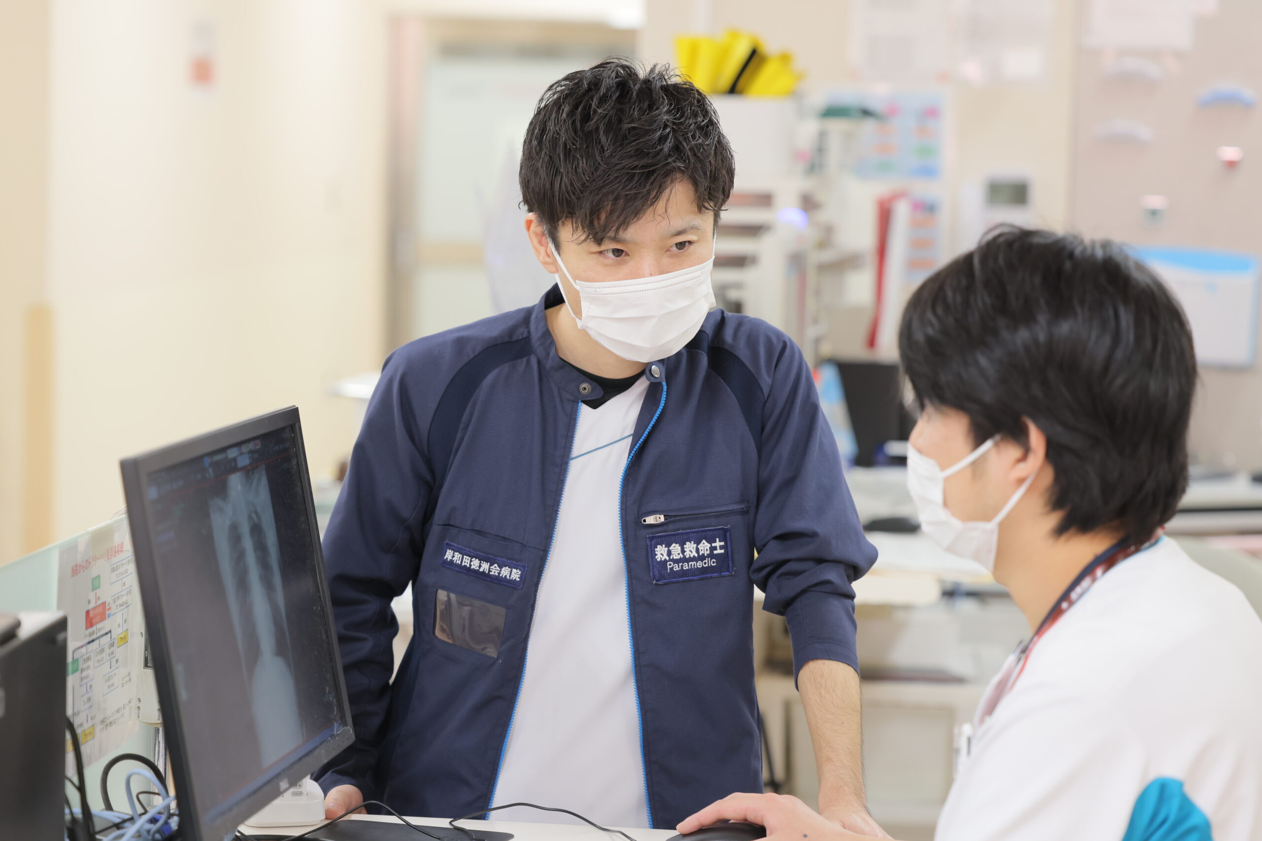 大阪府岸和田市にある三次救急医療機関・医療法人 徳洲会 岸和田徳洲会病院の救命救急センター（ER）で働く救急救命士
