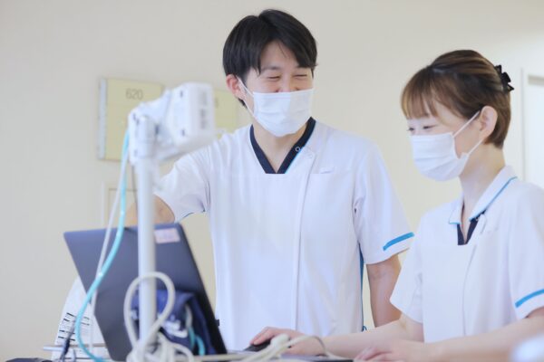 大阪府岸和田市にある三次救急医療機関・医療法人 徳洲会 岸和田徳洲会病院で働く看護師